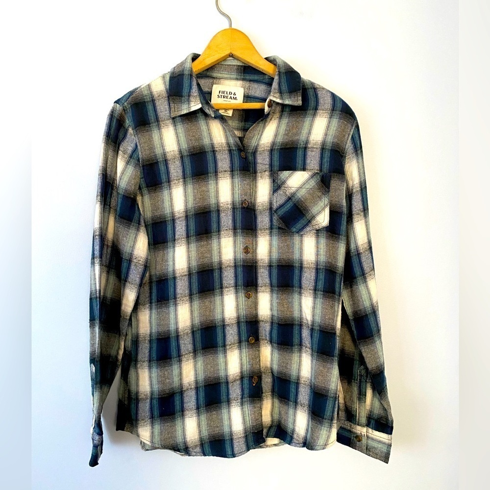 Field and Stream Women's Size Medium Blue Plaid Flannel Button Up Shirt